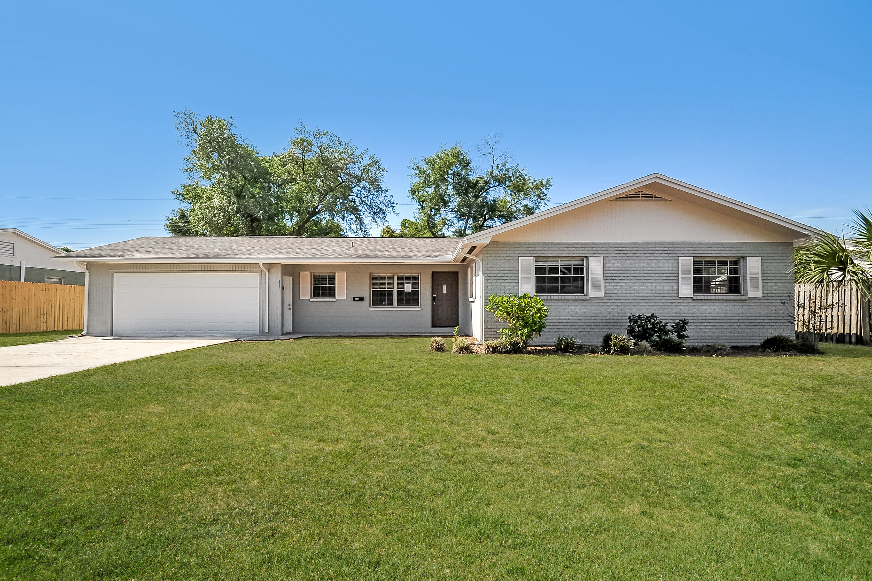 416 BOGER S LAKELAND, FL 33803